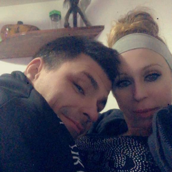 Meet your Posher, Ruth - Picture 1 of 1